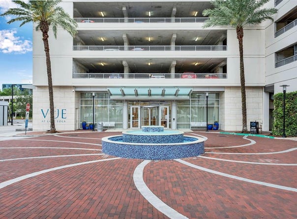 150 E ROBINSON Street, ORLANDO, FL 32801