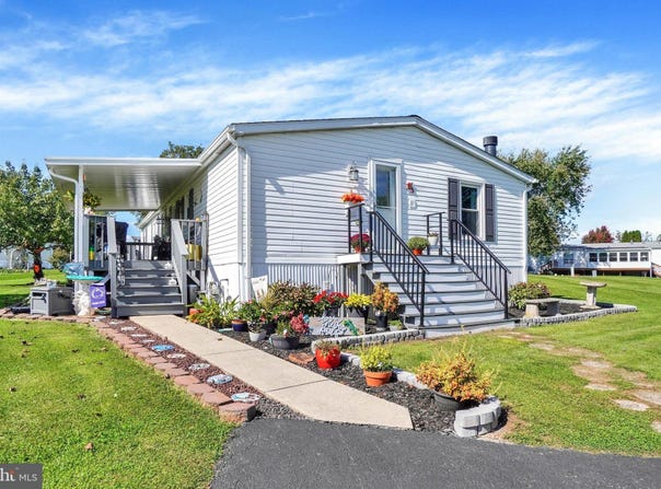 5645 REGAL Avenue, DOVER, PA 17315