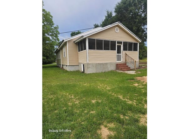 307 Rockhill Circle, Abbeville, AL 36310