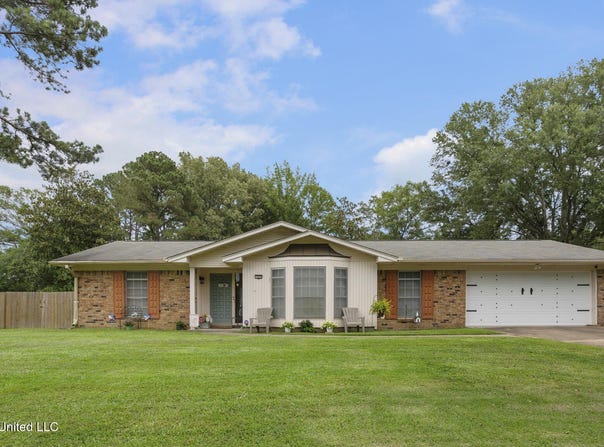 1224 Cliffdale Drive, Clinton, MS 39056
