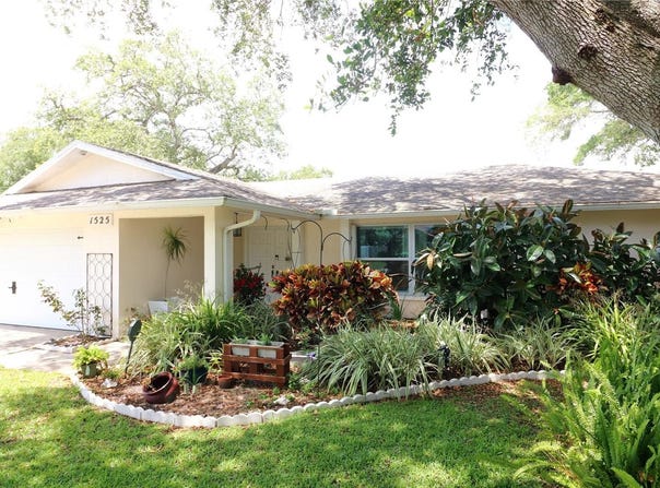 1525 ALBEMARLE COURT, DUNEDIN, FL 34698
