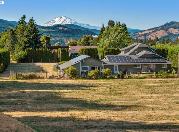 3852 BELMONT DR, Hood River, OR 97031