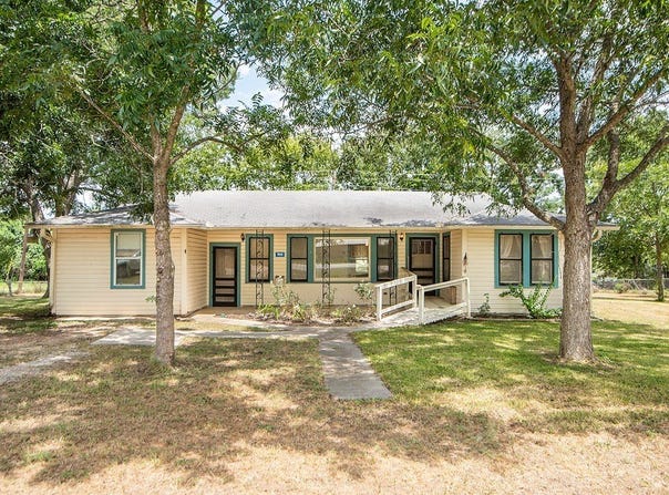 7656 Ernst Parkway, Industry, TX 78944