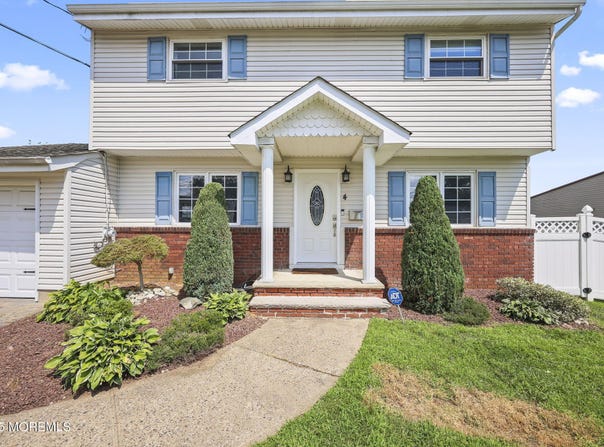 4 Thomas Street, Old Bridge, NJ 08857