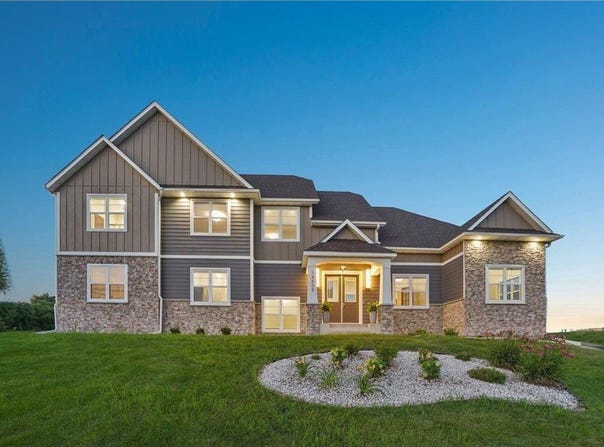 14505 Wilds Parkway NW, Prior Lake, MN 55372