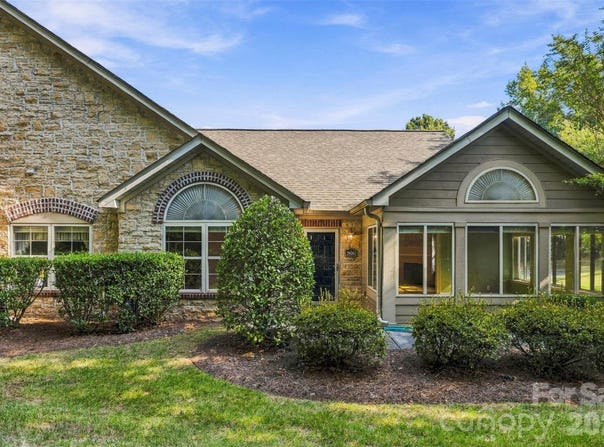 2808 Polo Club Boulevard, Matthews, NC 28105