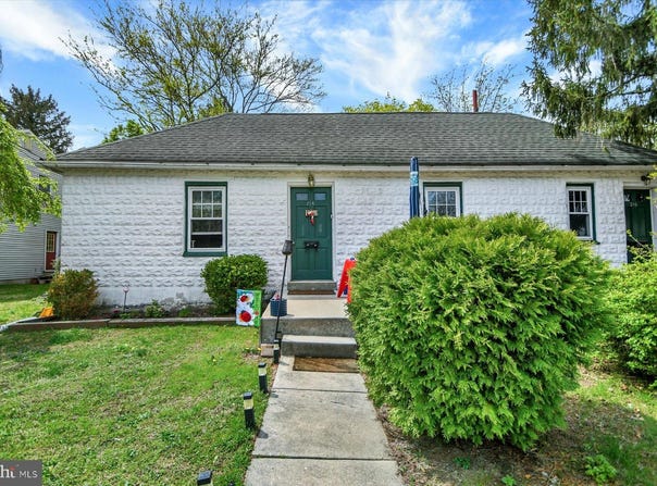 214-216 BEECH ROAD, WALLINGFORD, PA 19086