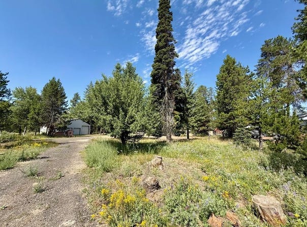 12989 Patty Drive, Donnelly, ID 83615