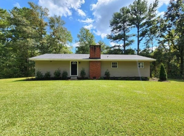 142 Drive 1227, Saltillo, MS 38866