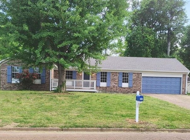 6085 IVANHOE, Bartlett, TN 38134