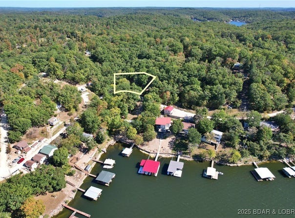 27261 Marina Lane, Barnett, MO 65011