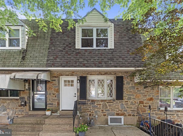 743 WINDSOR CIRCLE, FOLCROFT, PA 19032