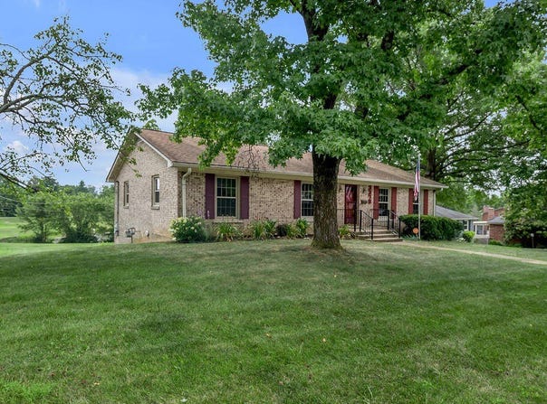 3378 Pimlico Parkway, Lexington, KY 40517