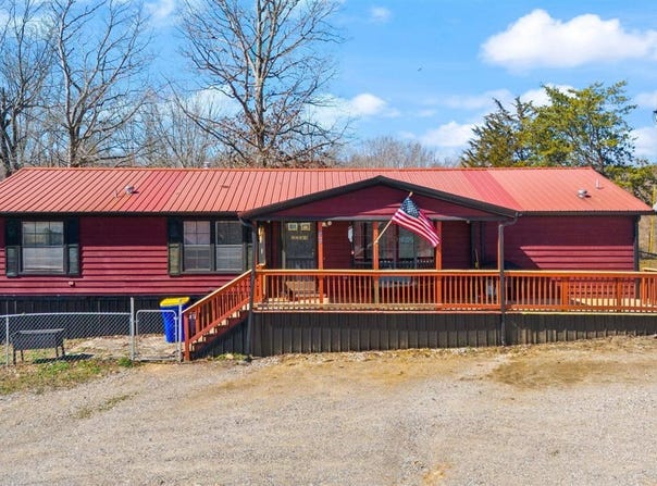 49 Reynolds Road, Bee Spring, KY 42207