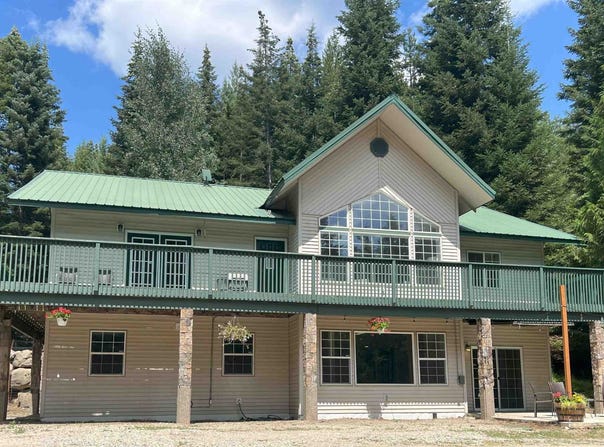 16205 E Bowman Rd, Chattaroy, WA 99003-8518