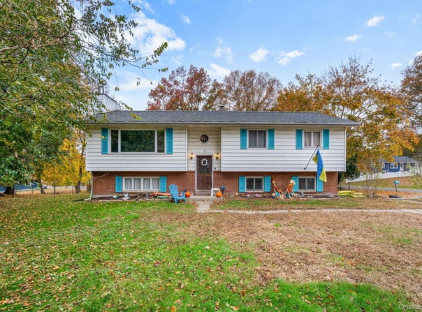1 Apple Lane, Wallkill, NY 12589