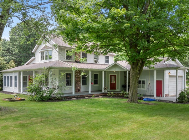 9719 King Road, Spring Arbor, MI 49283