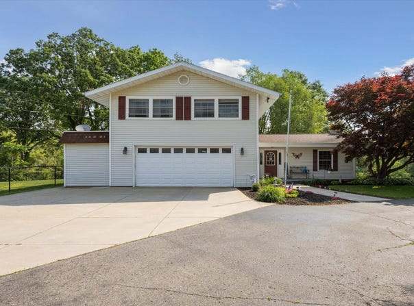 14747 A Drive N, Marshall, MI 49068