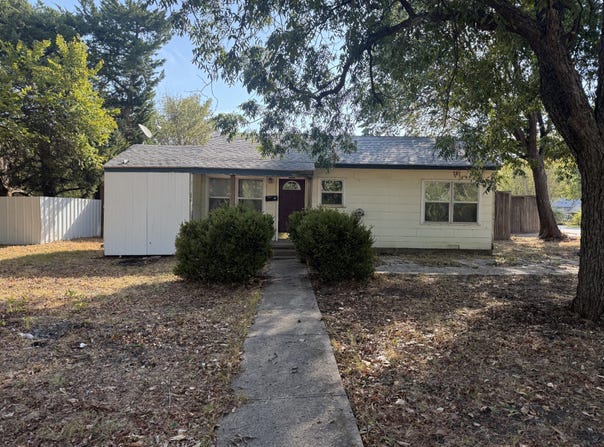 1800 Cottonwood Road, Carrollton, TX 75006