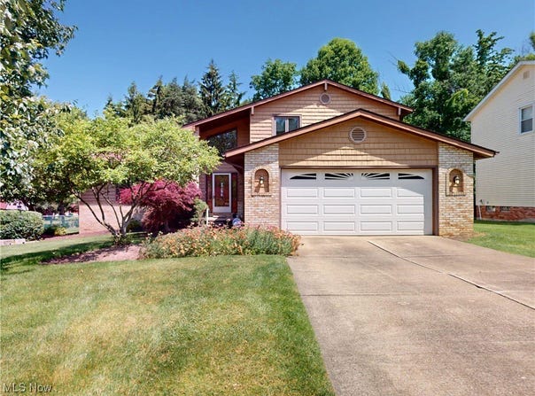 4919 Lindsey Lane, Richmond Heights, OH 44143