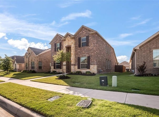 1225 Milfoil Drive, Justin, TX 76247