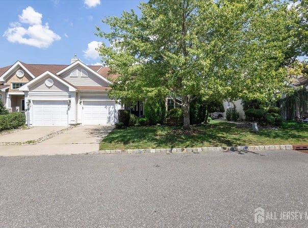 66 HARWOOD Road, Monroe, NJ 08831