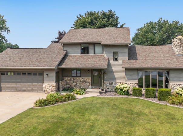 4923 PLACID Way, NEW FRANKEN, WI 54229-9625