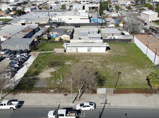 1137 E Mission Boulevard, Pomona, CA 91766