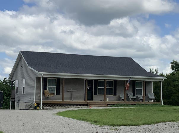 1160 Dennis Road, Lawrenceburg, KY 40342