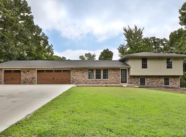 6710 Ike Drive, Barnhart, MO 63012