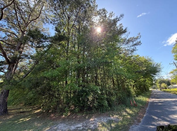 1301 Ausborn, Picayune, MS 39466