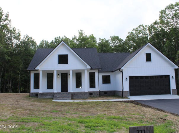 111 Edwards Court, Grimsley, TN 38565