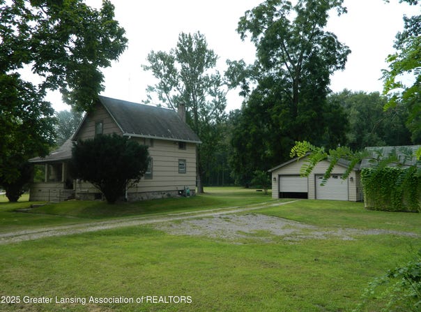 2437 Eifert Road, Holt, MI 48842