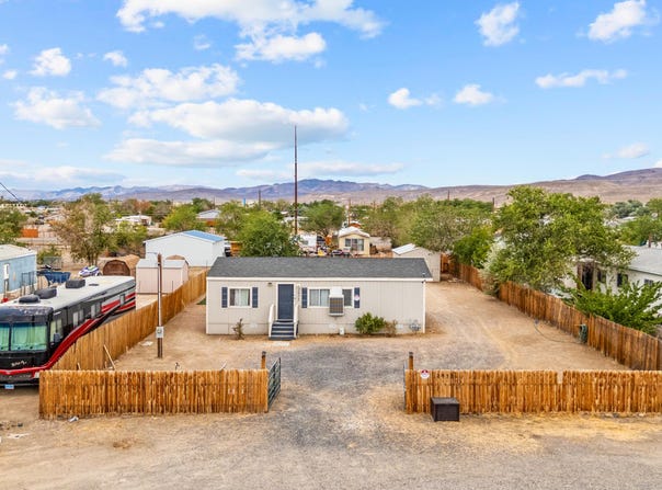 2975 Winnemucca Street, Silver Springs, NV 89429