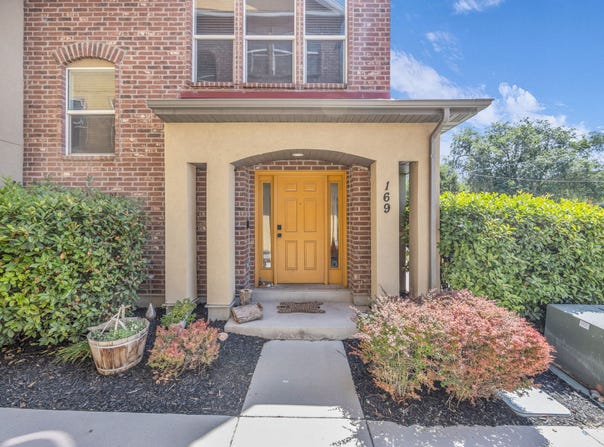 169 W BARRY LINKS WAY, South Salt Lake, UT 84115