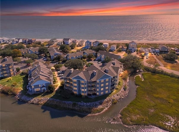 1044 Porte Harbour Arch, Hampton, VA 23664