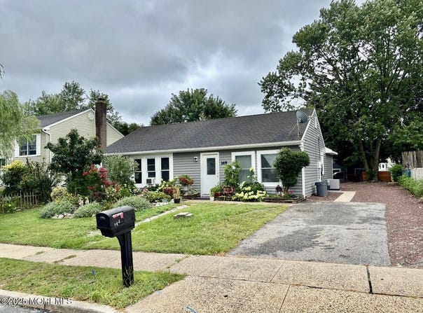 149 Windward Drive, Barnegat, NJ 08005