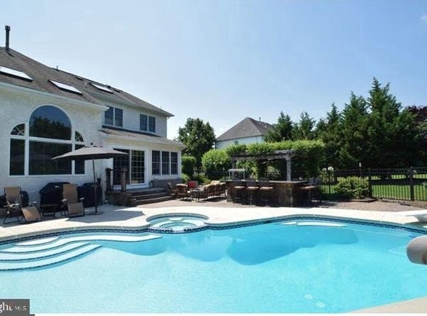 1102 REDTAIL ROAD, AUDUBON, PA 19403