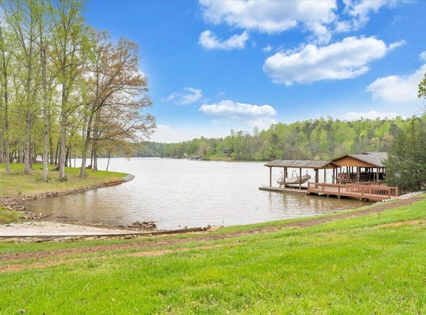 0 Red Barn LN, Wirtz, VA 24184