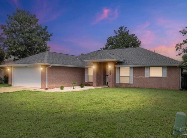 9568 Dynasty Ln, Navarre, FL 32566