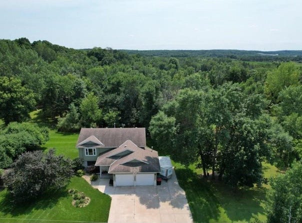 15726 Parkwood Circle, Avon, MN 56310