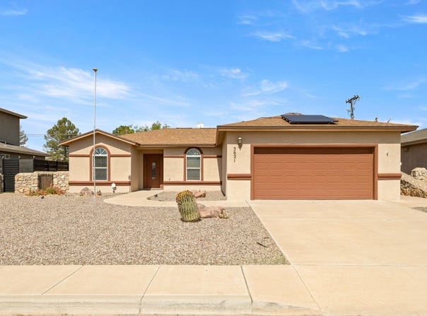 5621 England Drive, Sunland Park, NM 88063