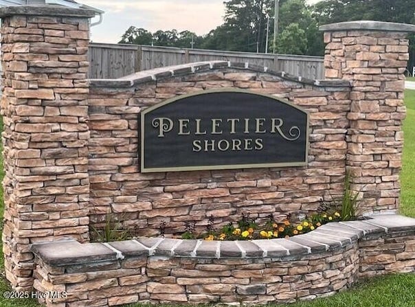 137 Starkey Creek Drive, Peletier, NC 28584