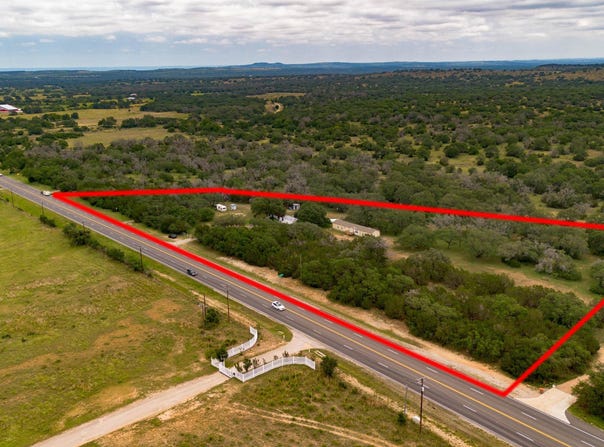 7824 N US Hwy 281, Round Mountain, TX 78636