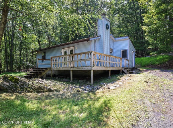 218 Vista Road, Cresco, PA 18326