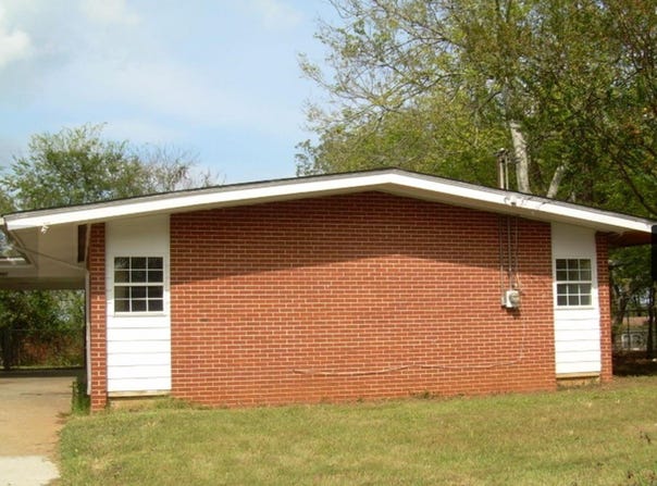 1982 S Riverview, Albany, GA 31705