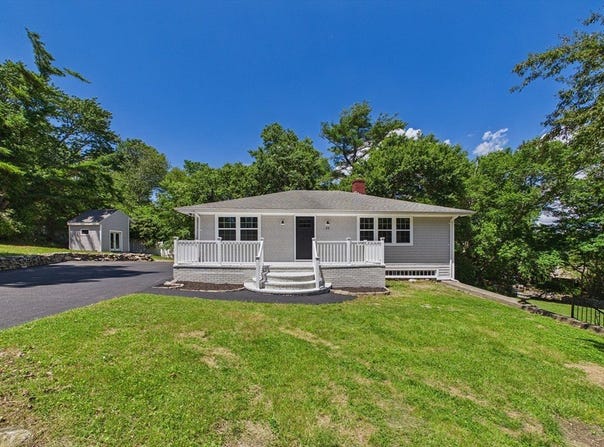 24 David Road, Westport, MA 02790