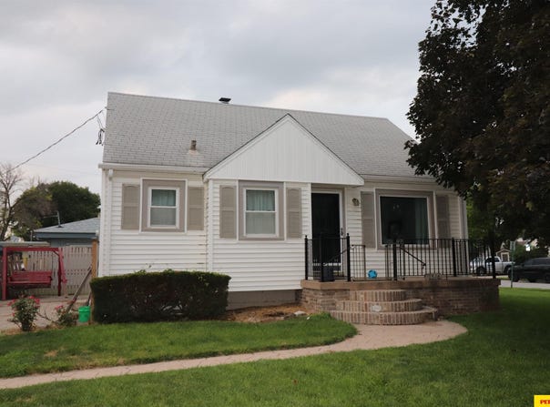 1546 E 1st Street, Fremont, NE 68025