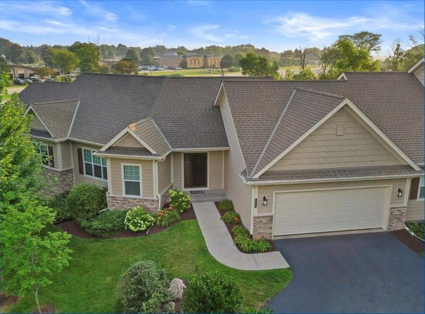 17915 Ashlea Dr, Brookfield, WI 53045