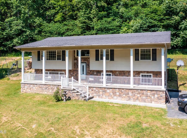 135 Riders Drive, Gate City, VA 24251